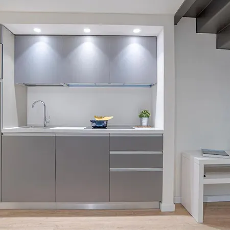 Roma - By Myhomeincomo * Côme