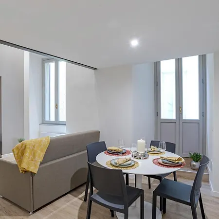 Apartment Roma - By Myhomeincomo Como